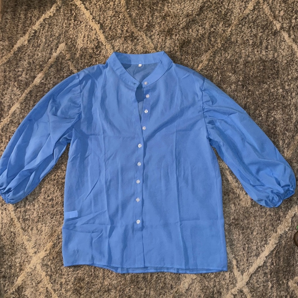 Cornflower blue button down puffy sleeve blouse. SIZE LARGE